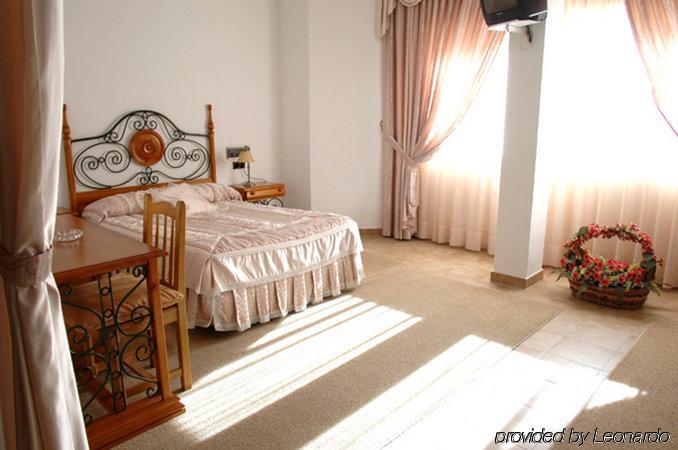 Hotel Novo Ponferrada Oda fotoğraf