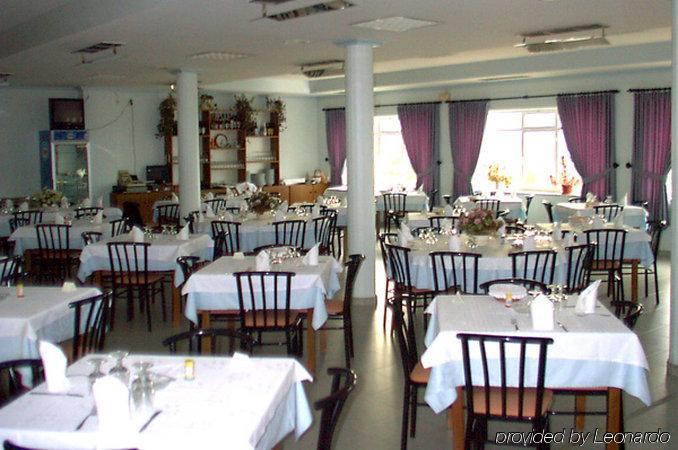 Hotel Novo Ponferrada Restoran fotoğraf