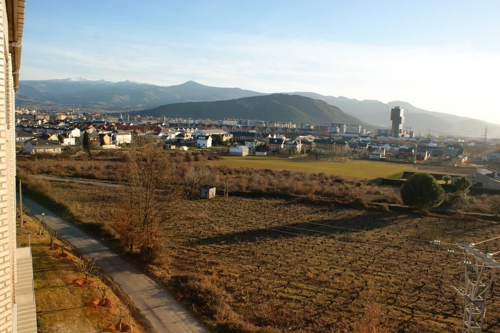 Hotel Novo Ponferrada Oda fotoğraf